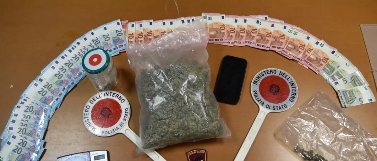 Siderno, 29enne arrestato per detenzione di sostanza stupefacente per fini di spaccio