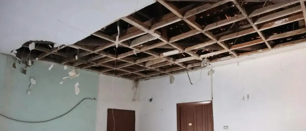 Reggio, Cardia: «Grave degrado strutturale in una palazzina in via Clearco»