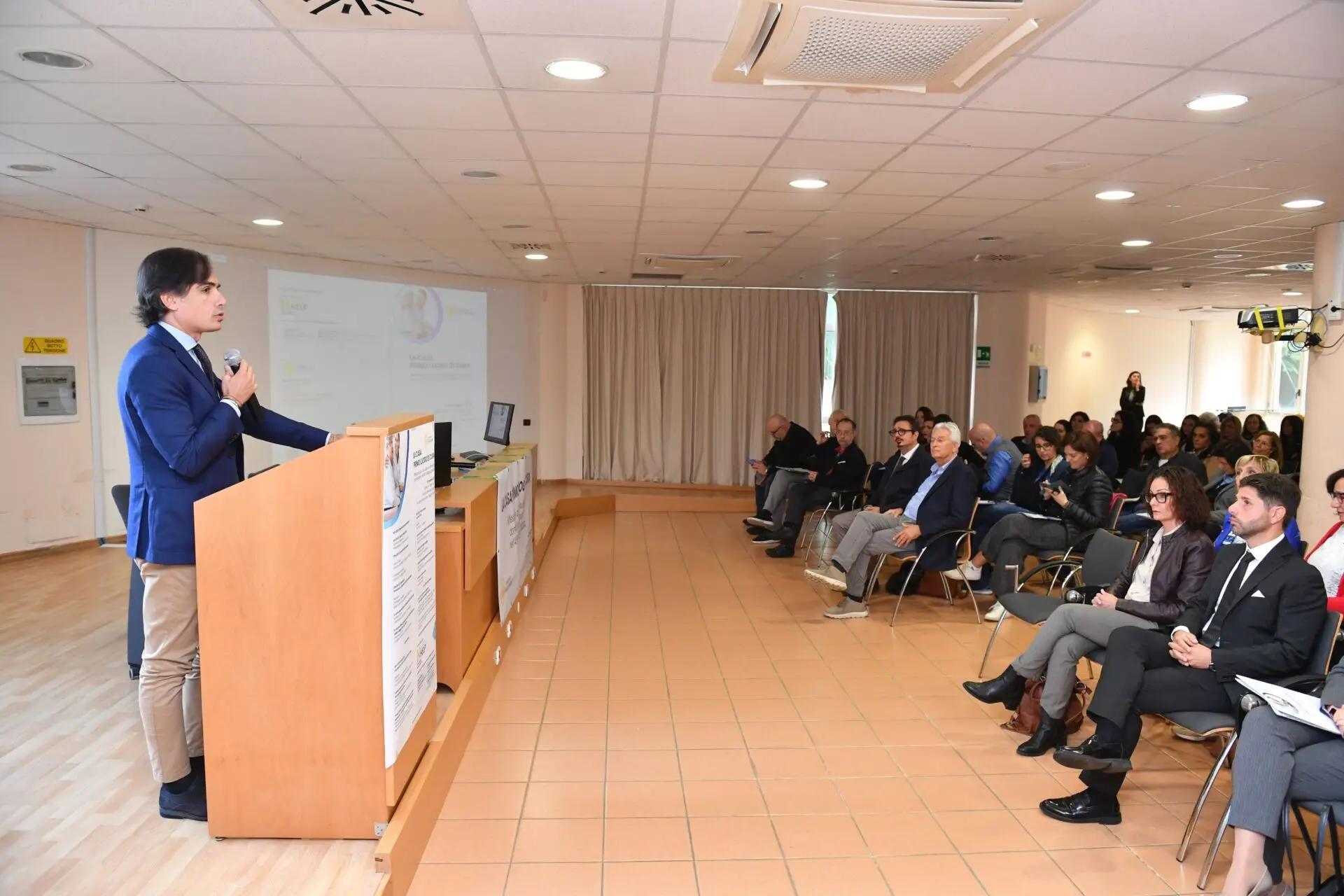 \"La casa primo luogo di cura\", Falcomatà: «La sanità non può essere un argomento divisivo»