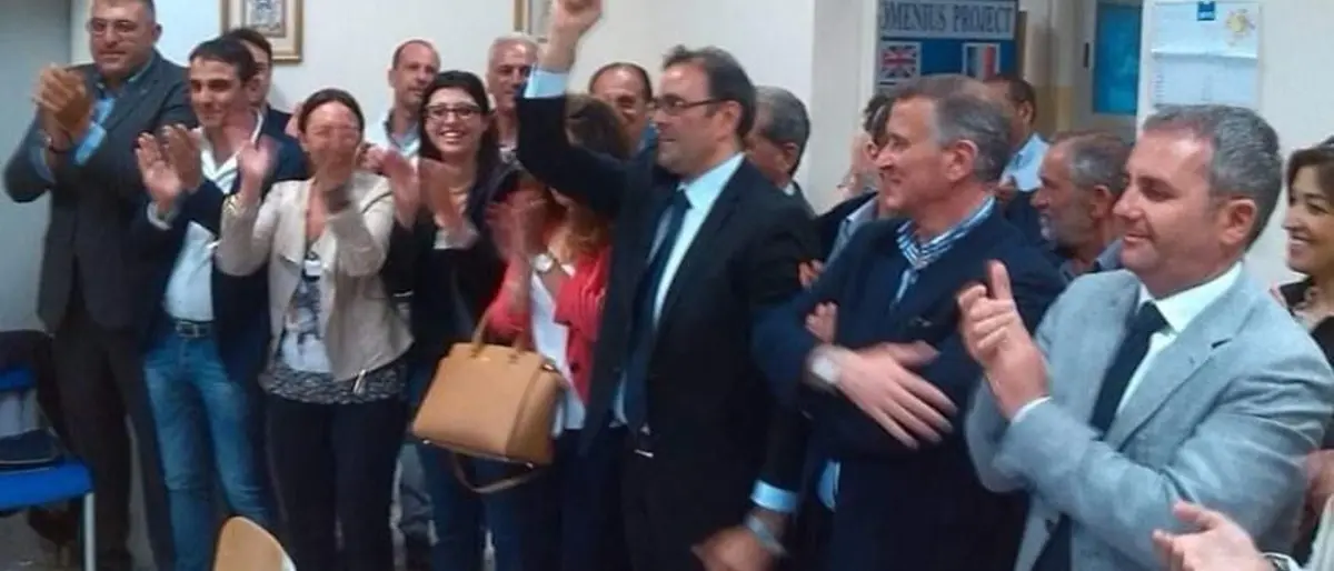 Villa, assolto l'ex sindaco Antonio Messina: «Porto in dono questo momento a mia madre per il suo 85° compleanno»