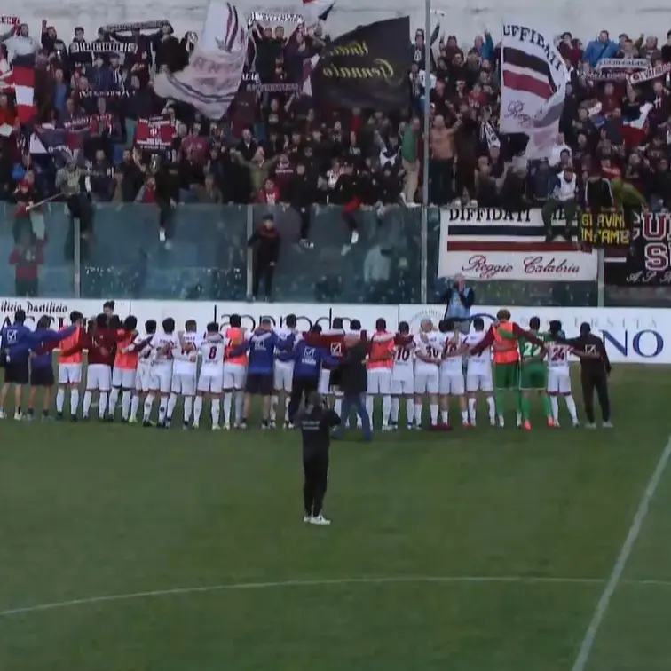 Reggina, soddisfazione e preoccupazione per Trocini nel post Vibonese: «I ragazzi hanno dimostrato che sono forti»