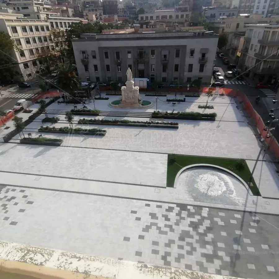 Reggio, piazza De Nava collaudi in dirittura di arrivo - FOTO