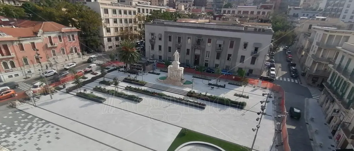 Reggio, Democratici e Progressisti: «Piazza De Nava riflette l’immagine di una città in movimento»