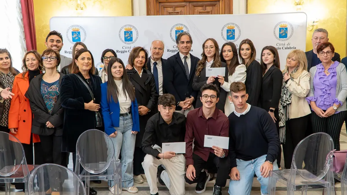 Reggio, a palazzo San Giorgio consegnate le borse di studio \"Leo Iiriti\"