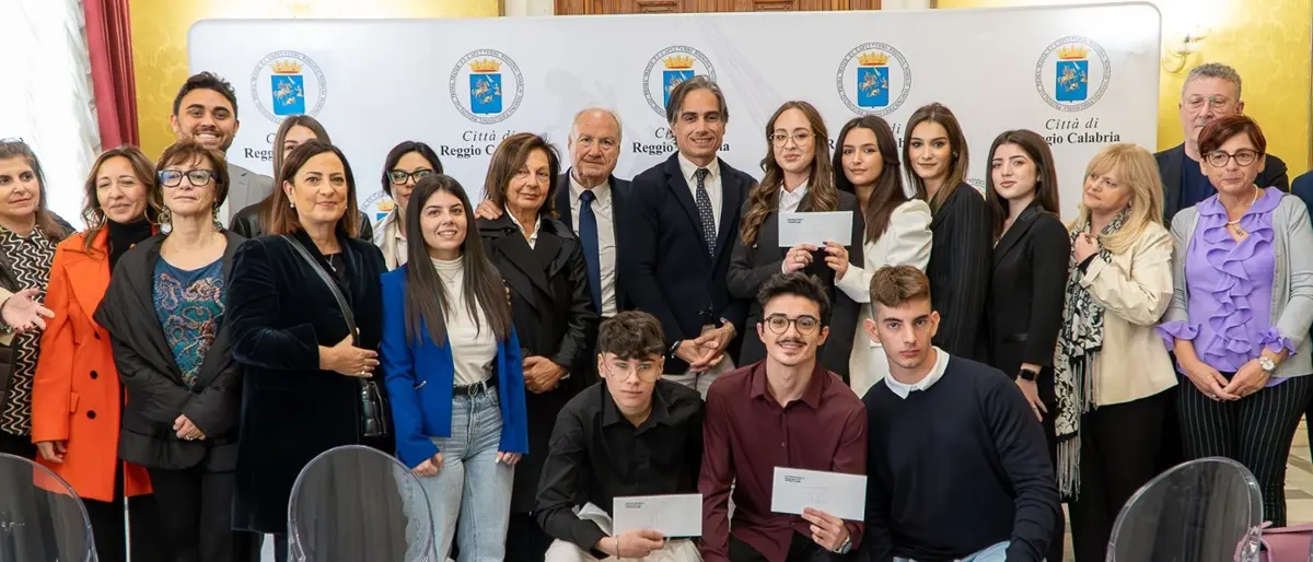 Reggio, a palazzo San Giorgio consegnate le borse di studio \"Leo Iiriti\"