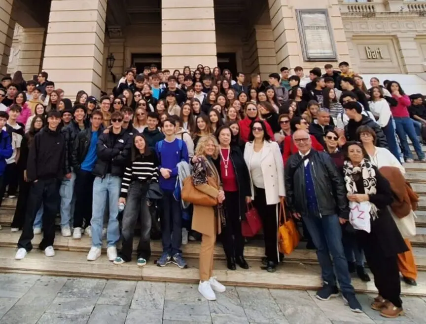 Gli studenti del polo liceale “Zaleuco – Oliveti –Panetta Zanotti” al teatro Cilea di Reggio Calabria