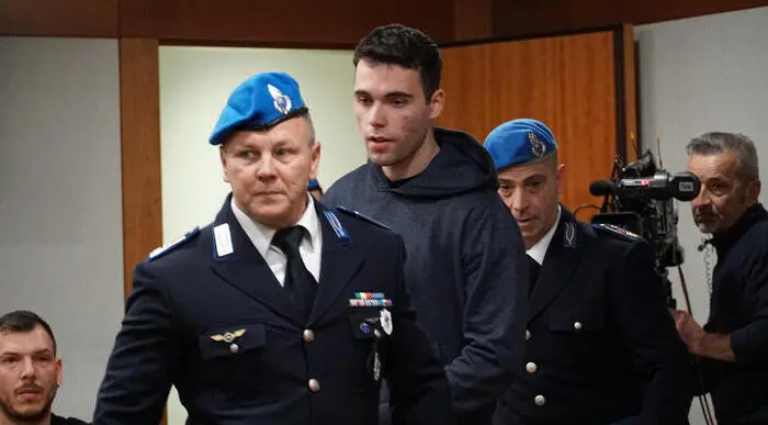 Filippo Turetta rinuncia all’appello: «Accetto l’ergastolo, voglio pagare per la morte di Giulia»