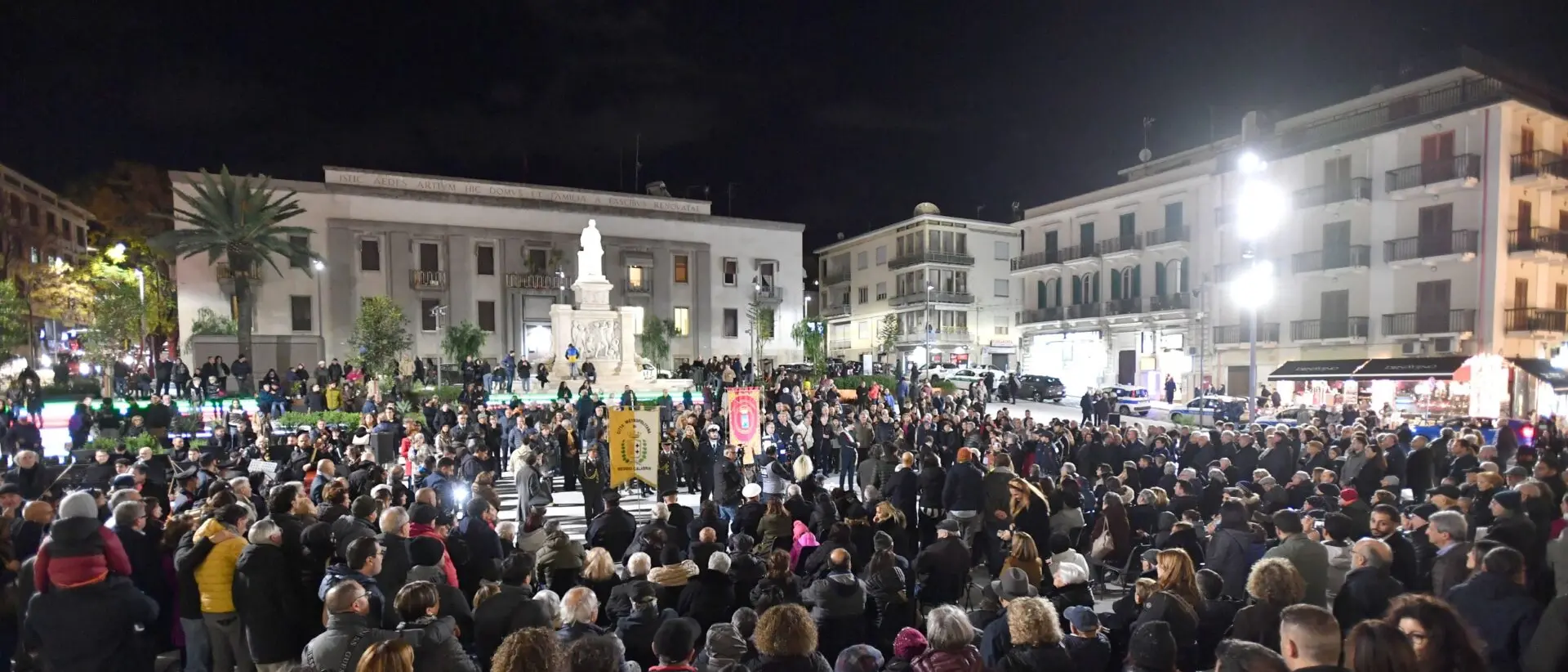 La città si riappropria di Piazza De Nava in un clima condiviso di festa