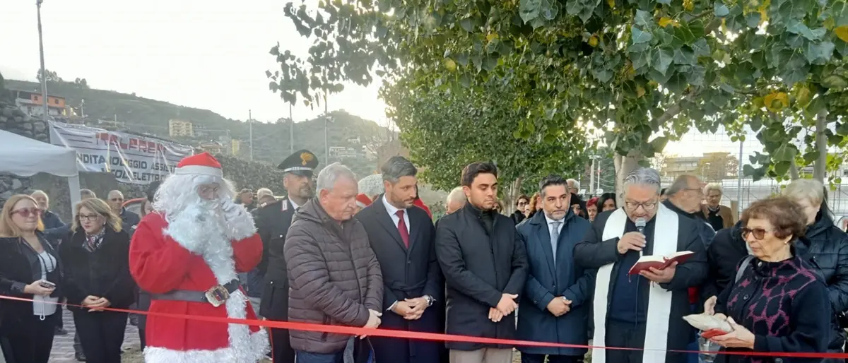 Reggio, inaugurato il villaggio di Santa Claus a Cannavò