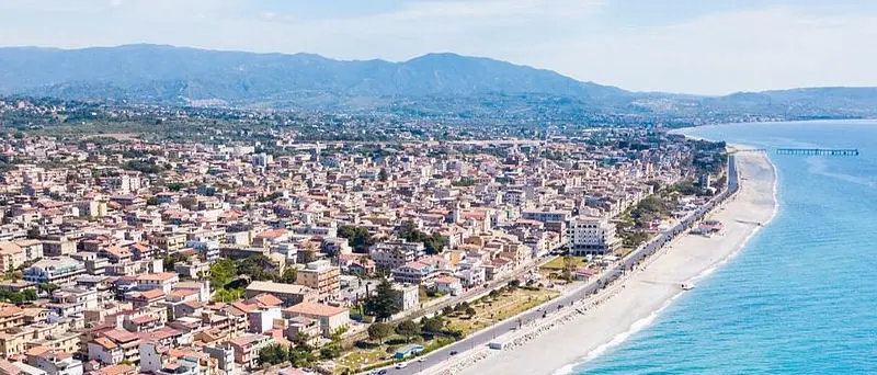 Siderno 2030, il Pd risponde per le rime: «No a \"post\" velenosi sui social o chiacchiere da strada»