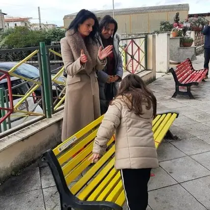 Inaugurate a Bocale le “Panchine Contro la Violenza”
