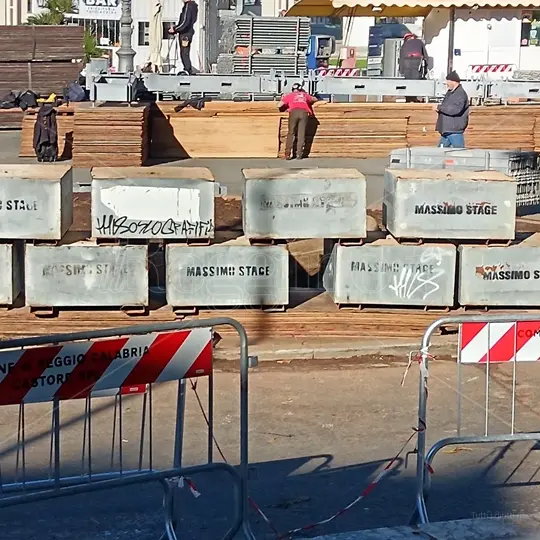 Reggio, palco Rai a piazza Indipendenza: Soprindentenza e Comune si accordano per preservare i reperti