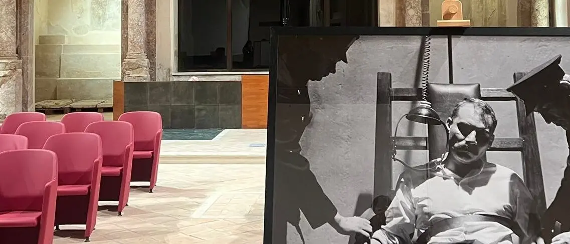 Per il Gelsomini Film Festival 2024, a Roccella Jonica la mostra fotografica dedicata a Gian Maria Volontè