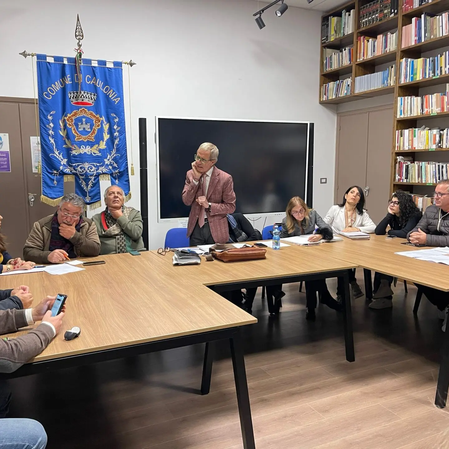 Nuova variante 106, a Caulonia monta il malcontento dei cittadini: «Molti di noi perderanno la casa e i terreni»