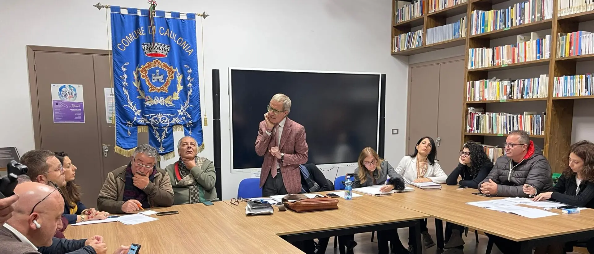 Nuova variante 106, a Caulonia monta il malcontento dei cittadini: «Molti di noi perderanno la casa e i terreni»