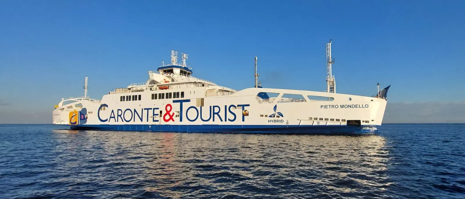 Preso in consegna da Caronte&Tourist il nuovo traghetto Pietro Mondello