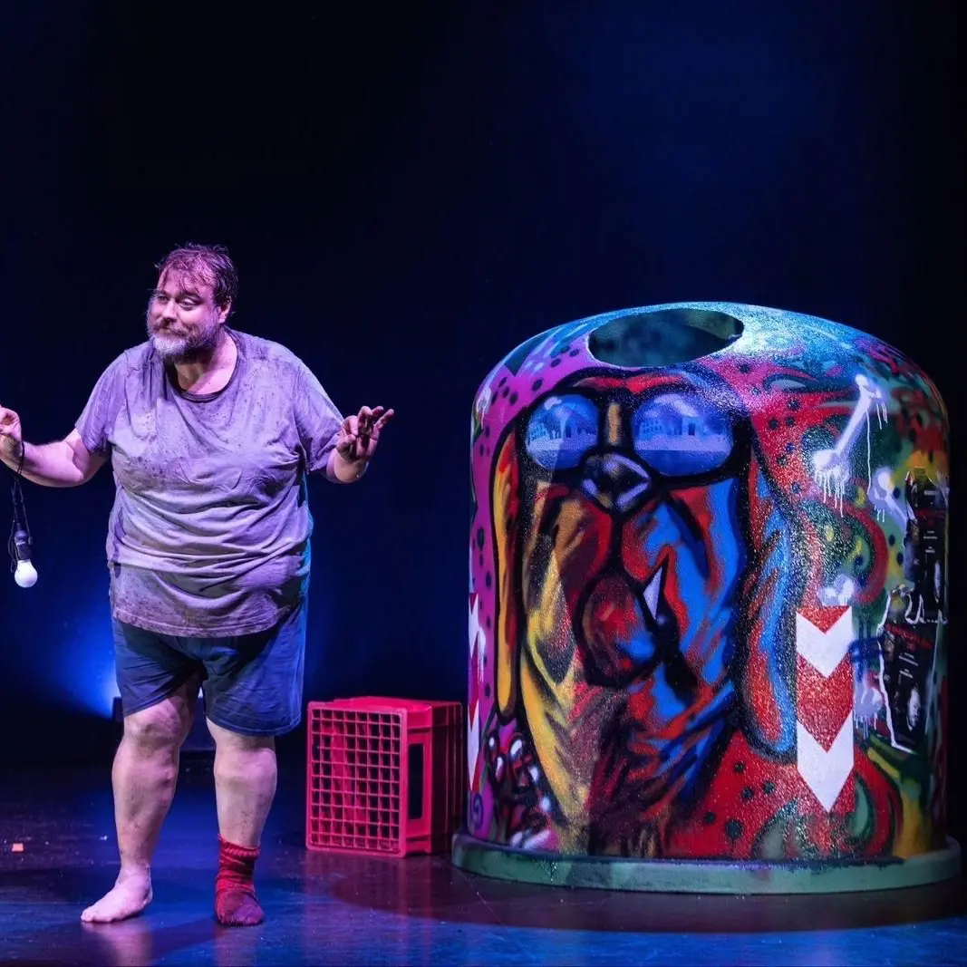 Grande attesa per Stefano Fresi al teatro \"Cilea\" con lo spettacolo \"Dioggene\"