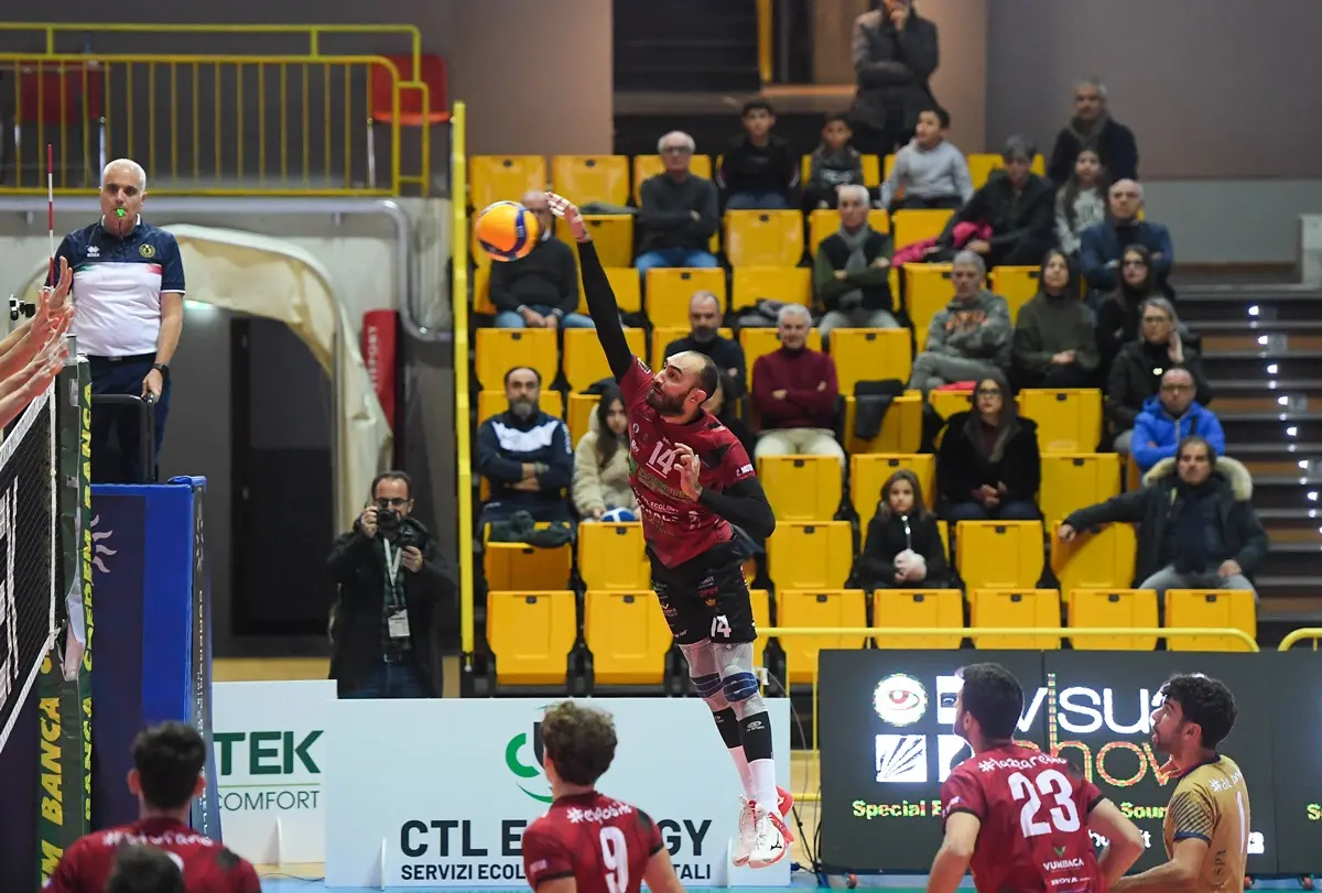 Reggio, Domotek volley sfiderà il Lecce oggi alle 18 al Palacalafiore