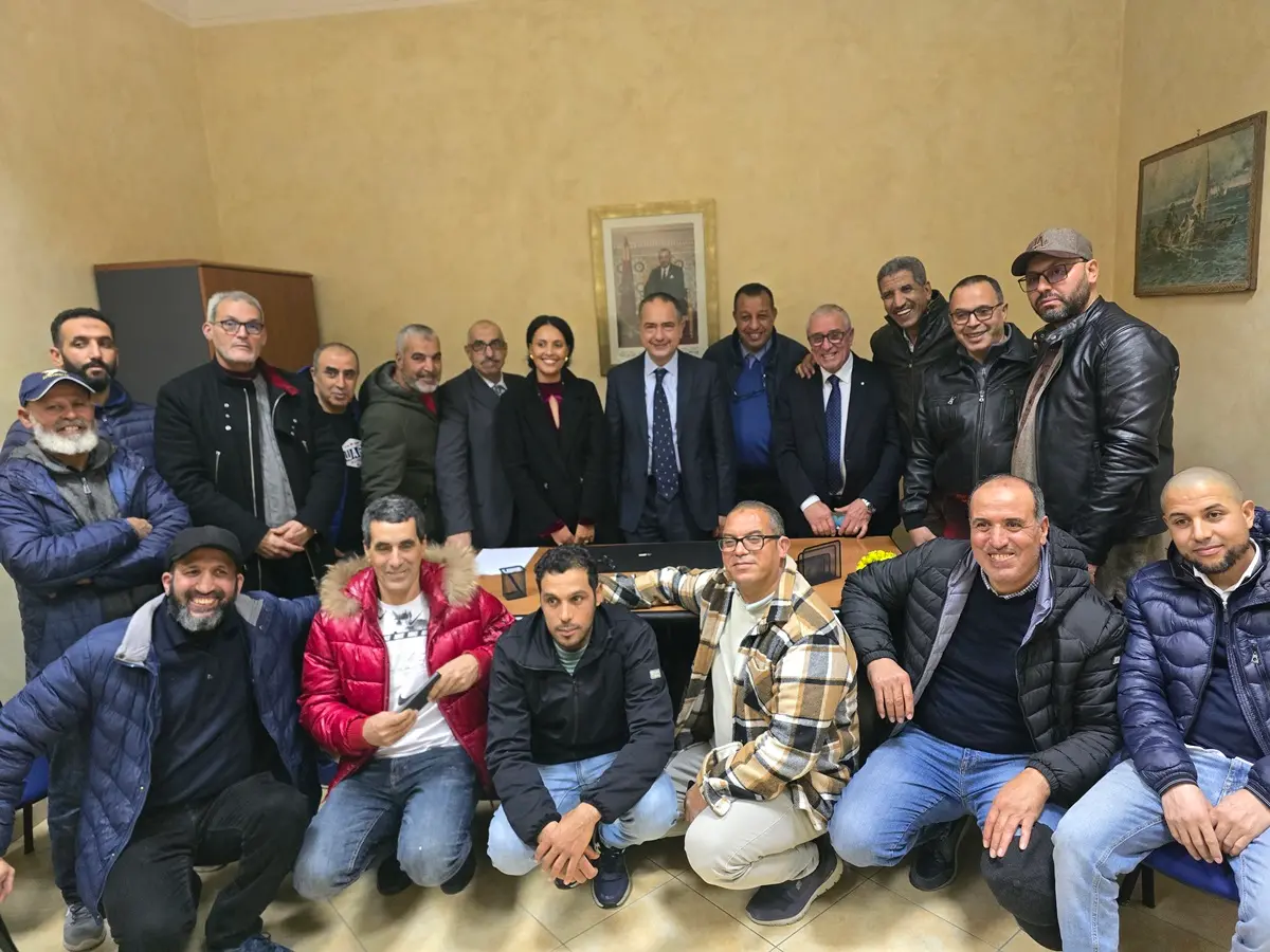 Gioia Tauro, primo incontro della comunità marocchina presso la nuova sede del Consolato della Calabria