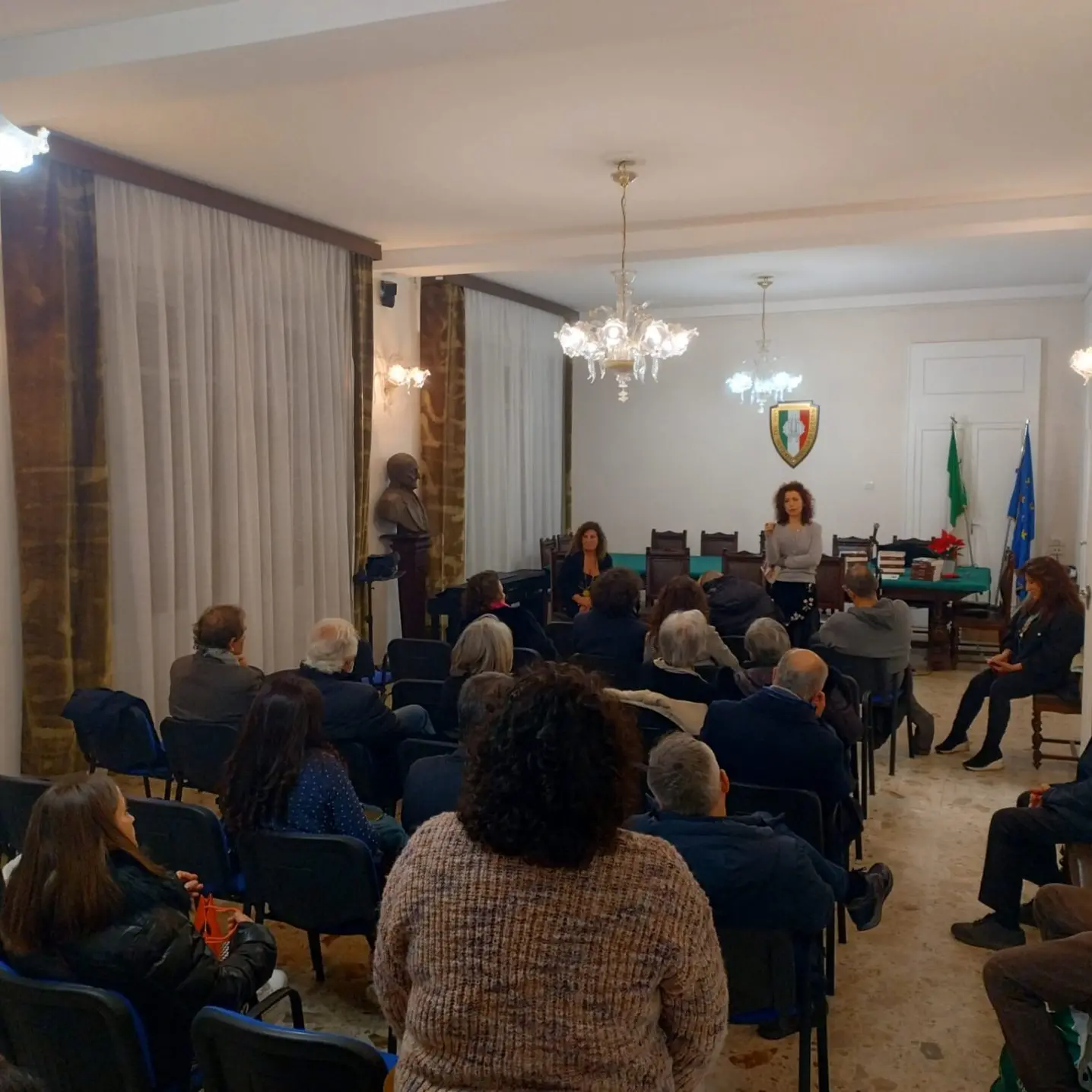 Presentato «L'onere della prova», l'ultimo romanzo di Eva Clesis