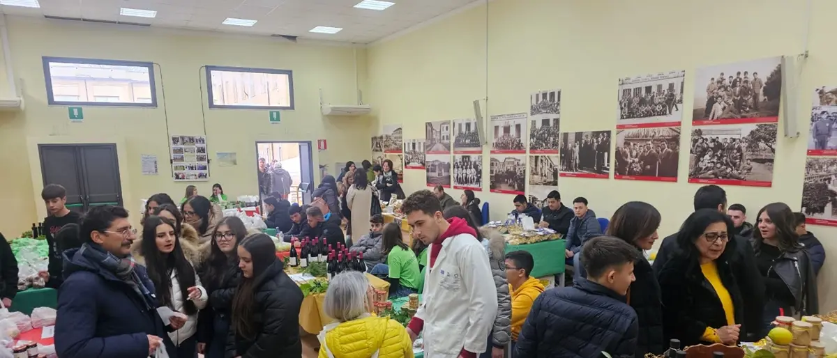 Mercatini di Natale “Pentimalli” di Gioia Tauro di Palmi e Agrifest all'\"Einaudi - Alvaro\" di Palmi