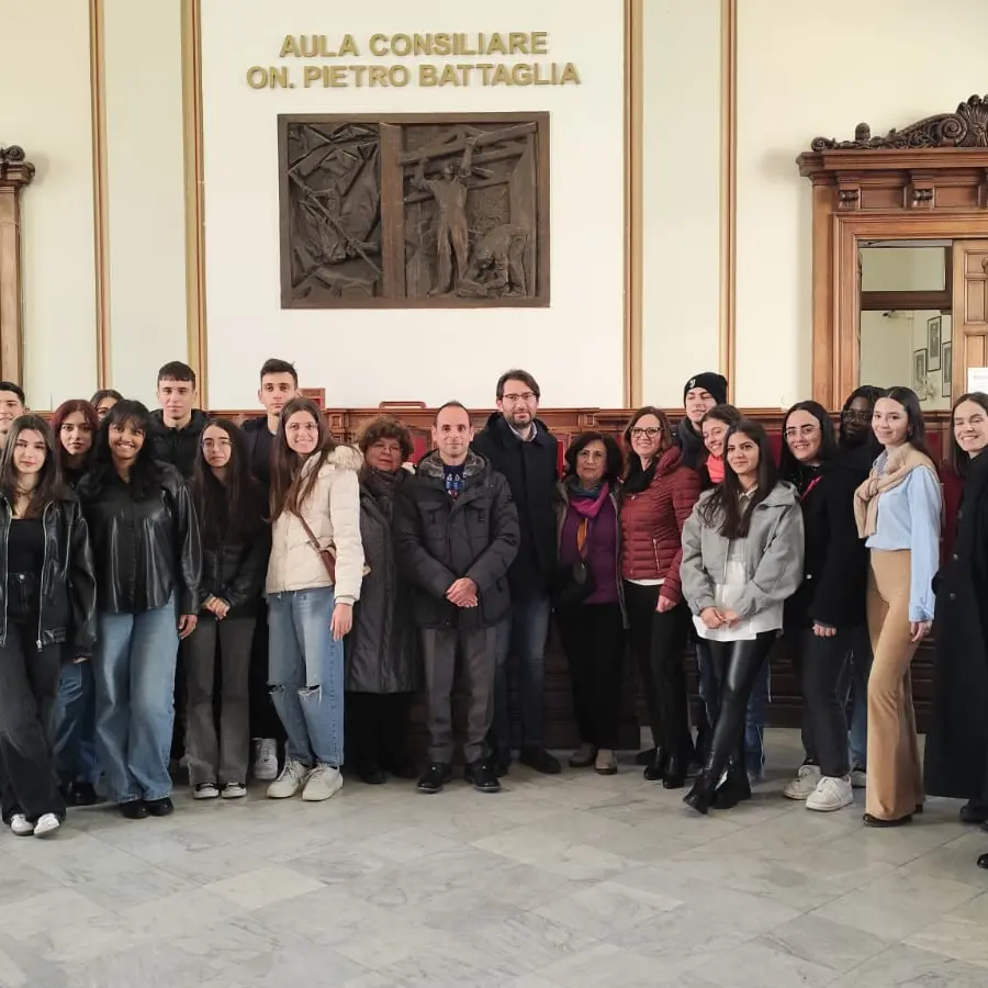 Reggio, gli studenti del Liceo A. Volta ospiti a Palazzo San Giorgio