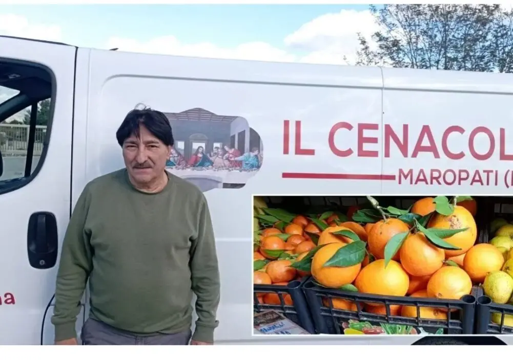 \"Papà Africa\" da Gioia Tauro a Roma per portare arance e mandarini ai senzatetto