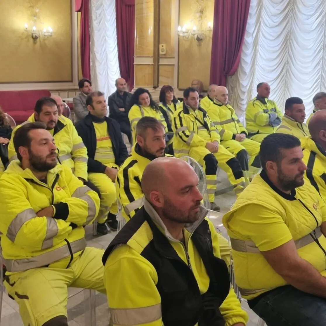 Stabilizzazione lavoratori Castore, i consiglieri civici: «A Reggio il precariato pubblico non esiste più»