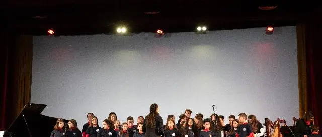 L’istituto comprensivo Catanoso - De Gasperi- San Sperato - Cardeto celebra la musica con il concerto Incanto del Natale