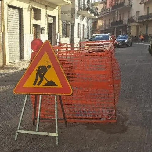 Piano strade, Barreca: «Lavori di rifacimento dell’asfalto in via Catanoso e in via Andiloro»