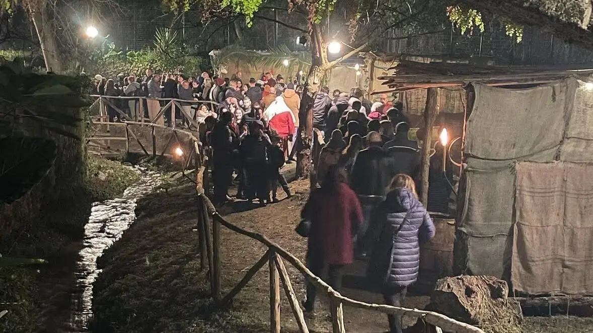 Si rinnova la magia del Presepe vivente a San Roberto