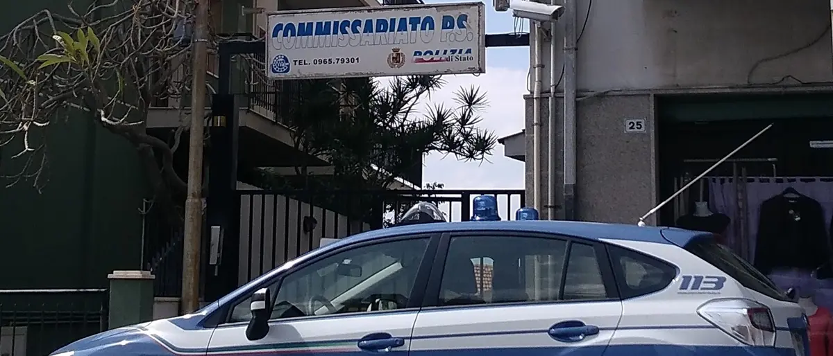 Villa, arrestato 17enne accusato di violenza sessuale nei confronti di una minorenne