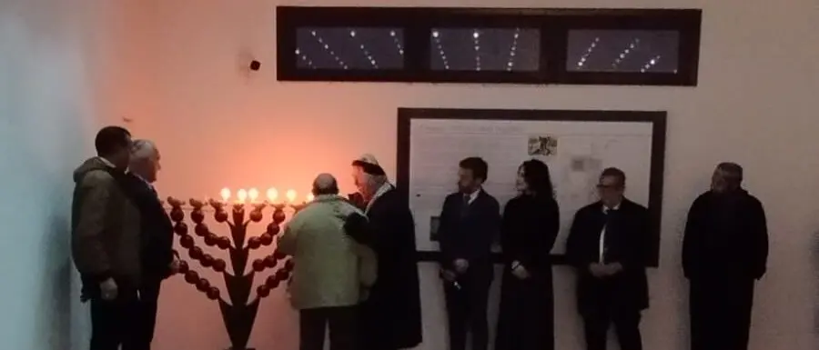 Torna a risplendere la sinagoga di Bova Marina con la \"Channukà - La festa ebraica delle luci\"