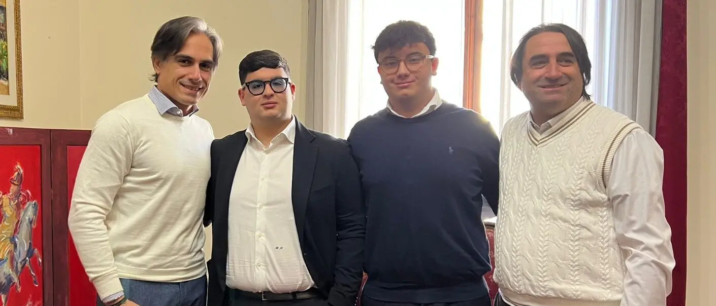 Reggio, il sindaco Falcomatà e il consigliere Latella hanno incontrato gli organizzatori della \"Christmas Soccer Cup\"