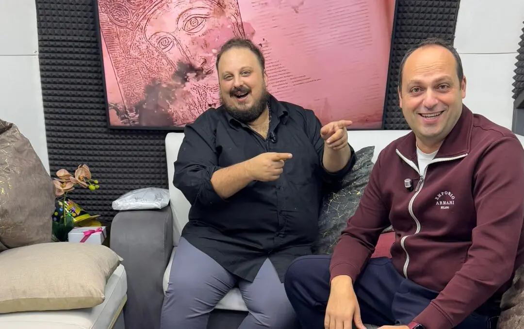 CAPODANNO ON THE ROAD | L'ironia reggina di Santo Palumbo alla conquista di Zelig: «Reggio sarà protagonista» - VIDEO