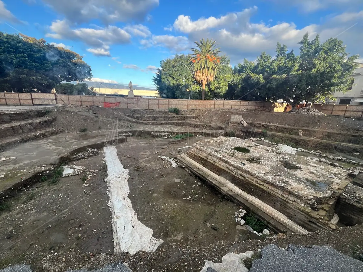 Reggio, che succede agli scavi di Piazza Garibaldi? Lavori fermi da mesi