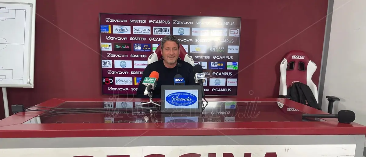 Reggina-Nuova Igea, le scelte di Trocini: «Concentrati per il risultato. Cham fuori per scelta disciplinare»