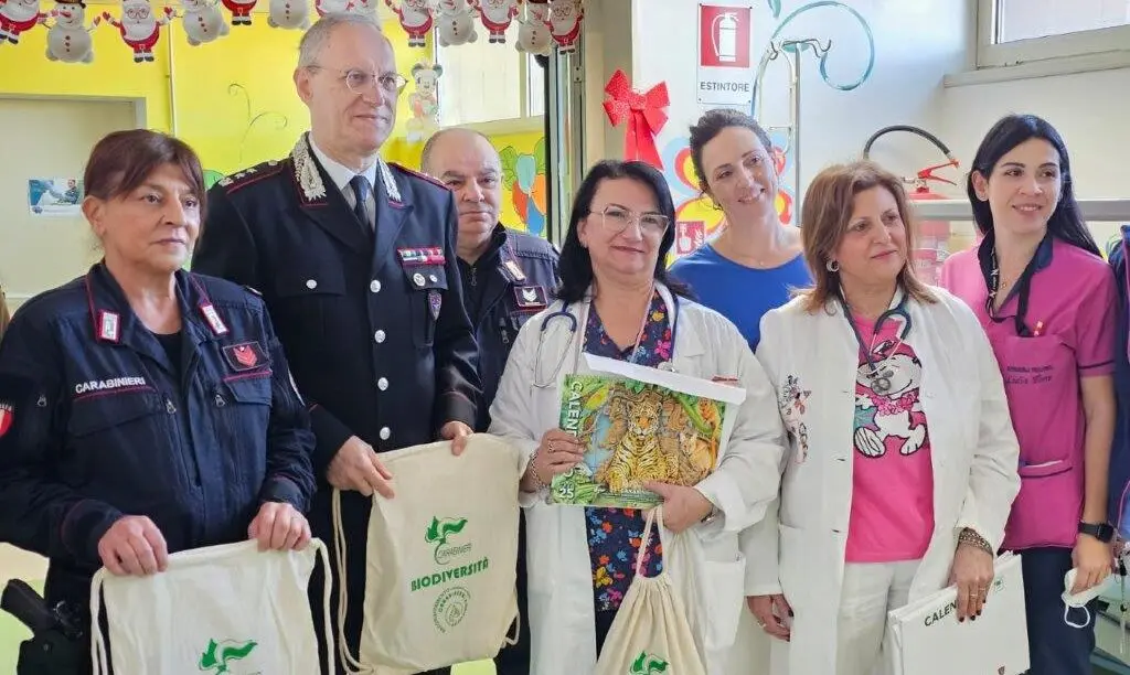 Epifania 2025: solidarietà e amore per la natura negli ospedali pediatrici con i Carabinieri Forestali