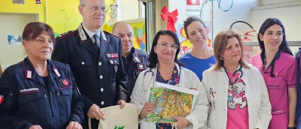 Epifania 2025: solidarietà e amore per la natura negli ospedali pediatrici con i Carabinieri Forestali