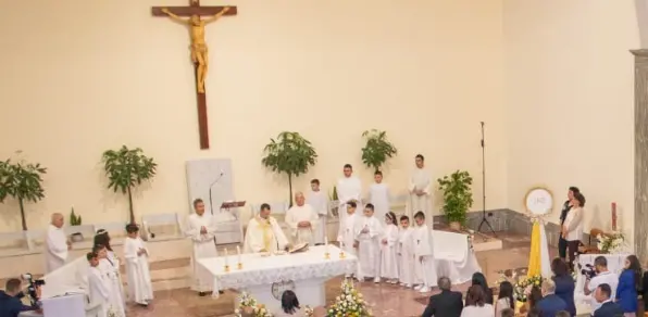 Attimi di paura nella chiesa di Archi Carmine: si fingono bisognosi e tengono il parroco in ostaggio