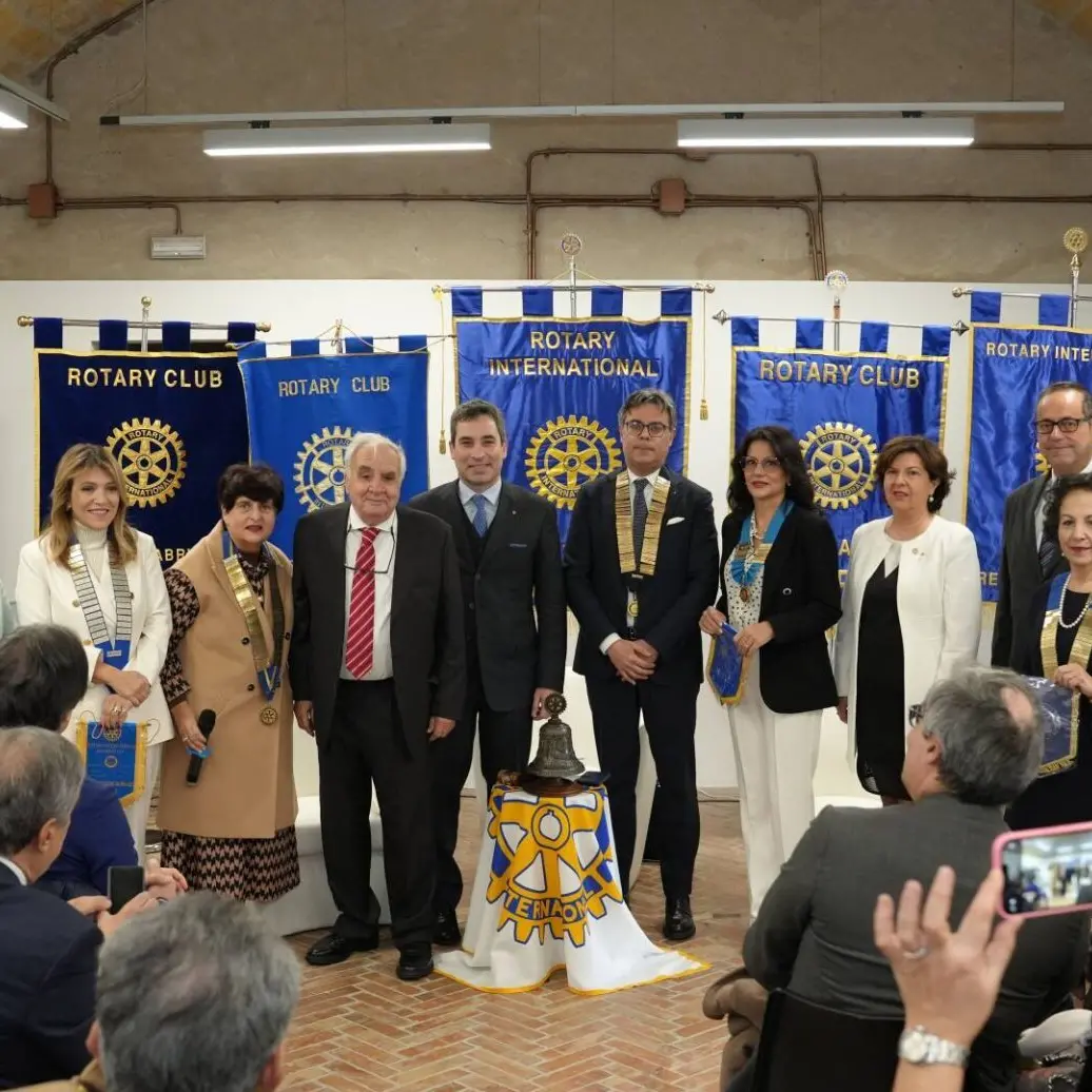 I Rotary di Reggio Calabria conferiscono il titolo di socio onorario a Lord Verdirame