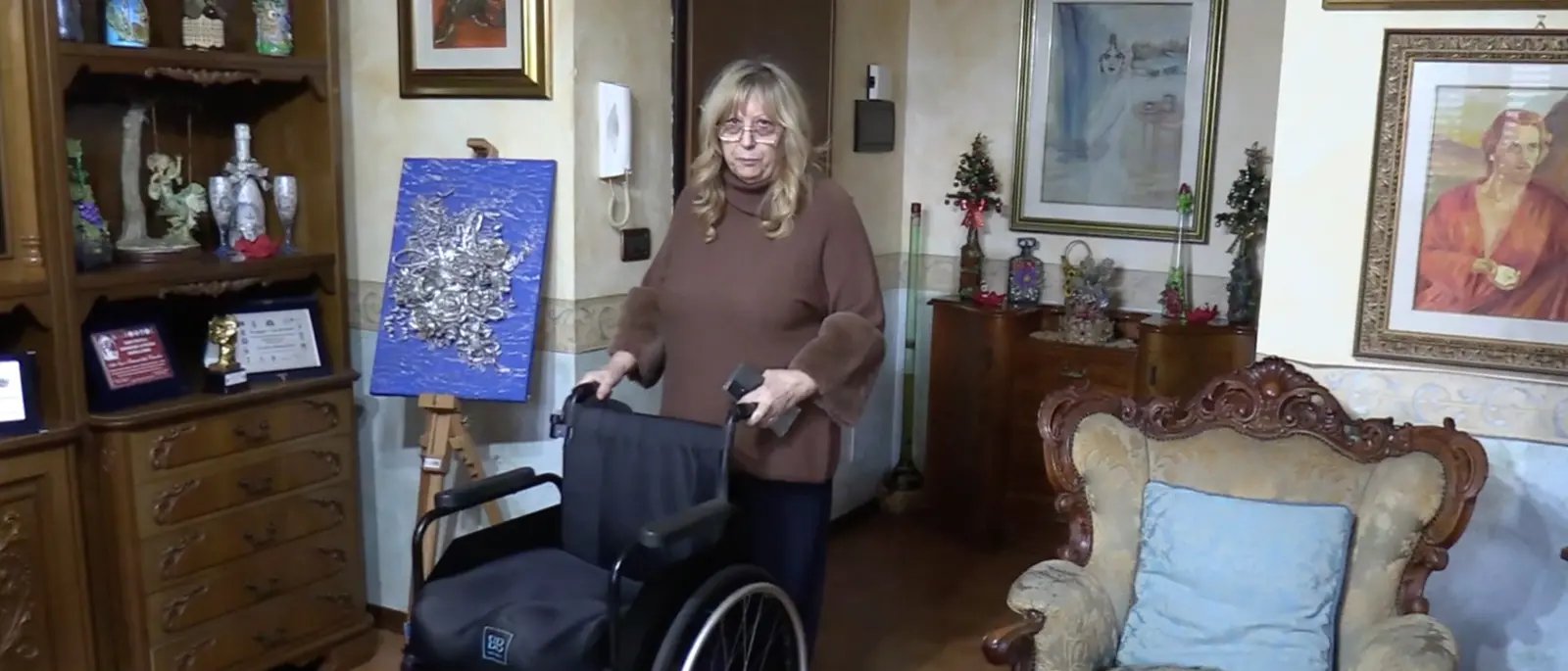 VITA DA ULTIMI | Disabile costretto in casa da quattro anni per un ascensore rotto: la lotta di Immacolata contro l'indifferenza non si arresta