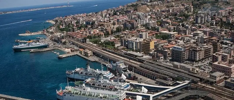 Coronavirus a Villa San Giovanni, la distribuzione dei buoni spesa finisce in Procura