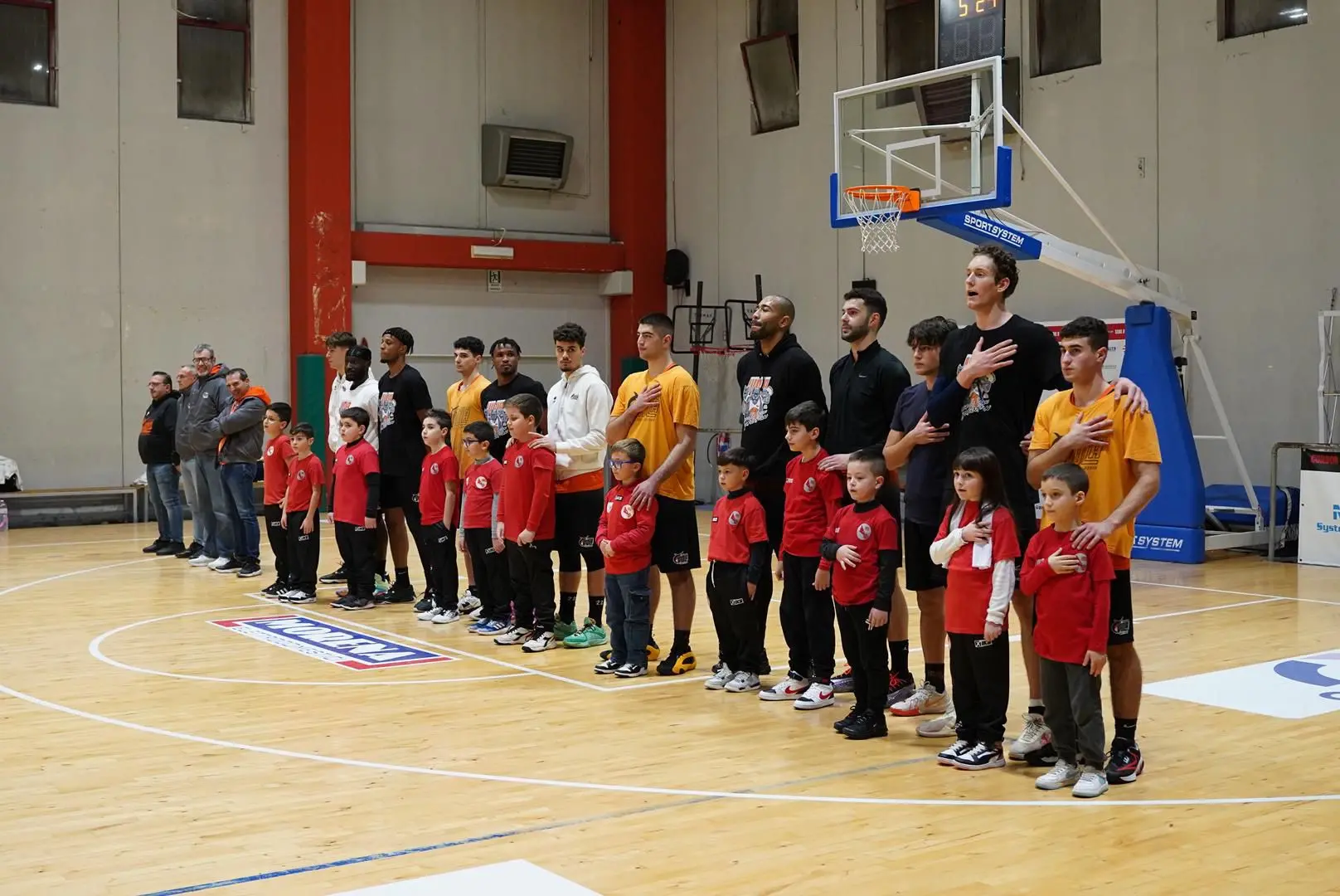 Punti che valgono doppio: la Viola supera Angri e consolida la vetta con un successo sofferto ma meritato