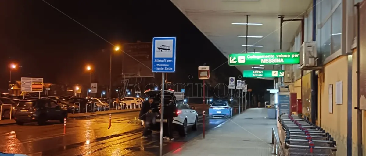 Aeroporto dello Stretto, dietrofront sulla chiusura: riapertura prevista dalle 20. Si lavora a ripristino dei voli - LIVE