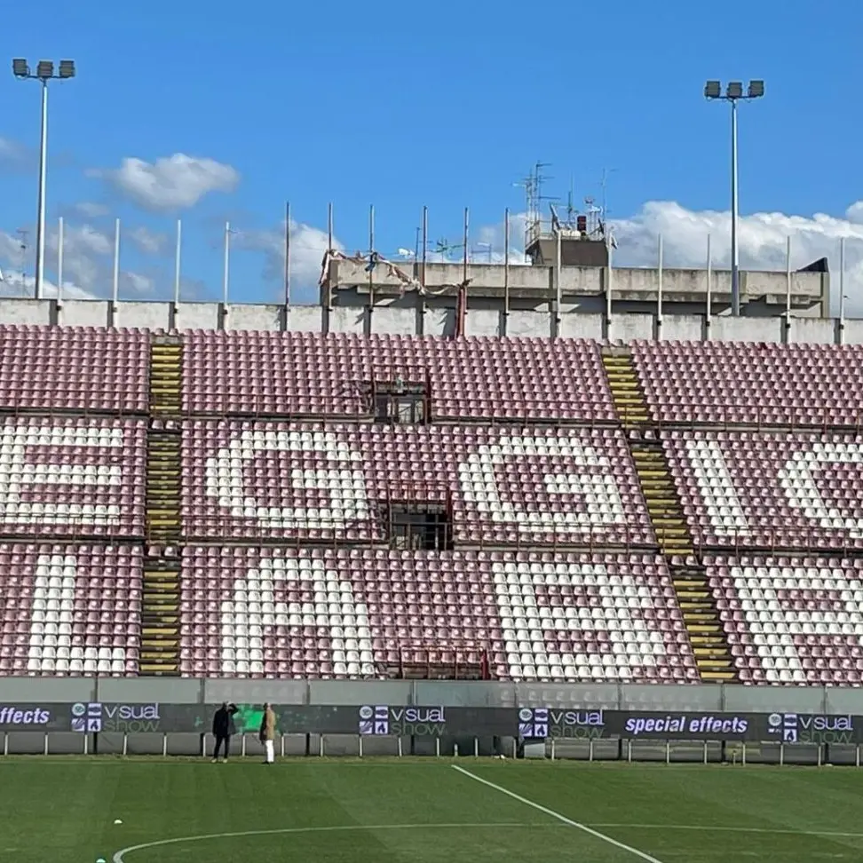 Reggina, tra incertezze legali e mercato la corsa al primo posto passa da Ragusa