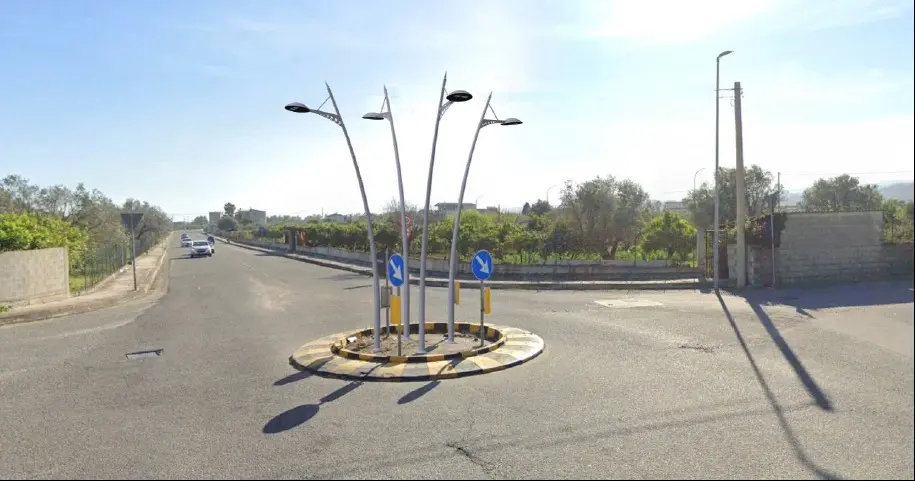 Asse viario di collegamento interno Siderno-Locri, al via il completamento della pubblica illuminazione