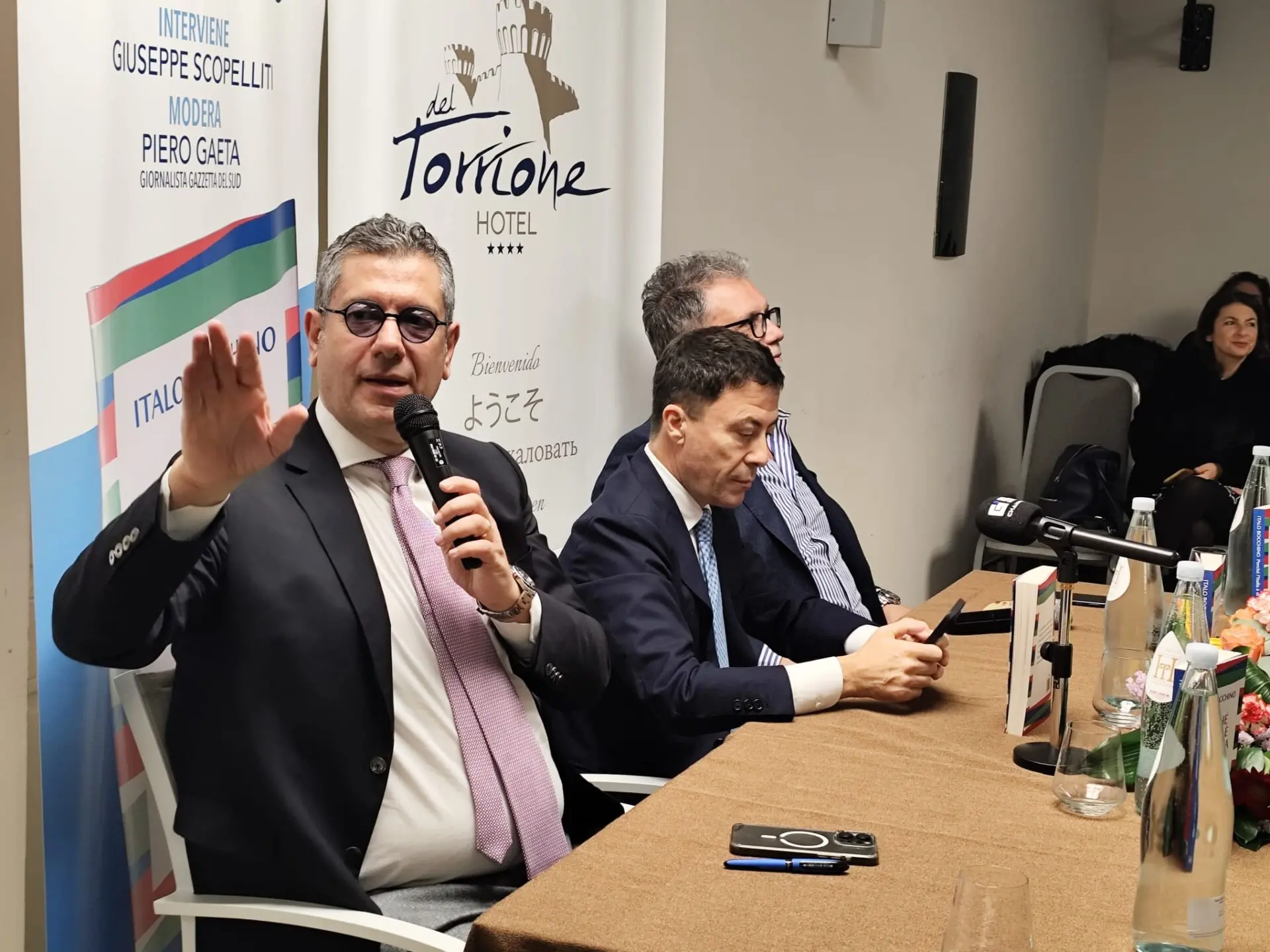 Scopelliti, “L’Italia è di destra” e l’attualità del Modello Reggio: «Disponibile a scrivere programma per la città»