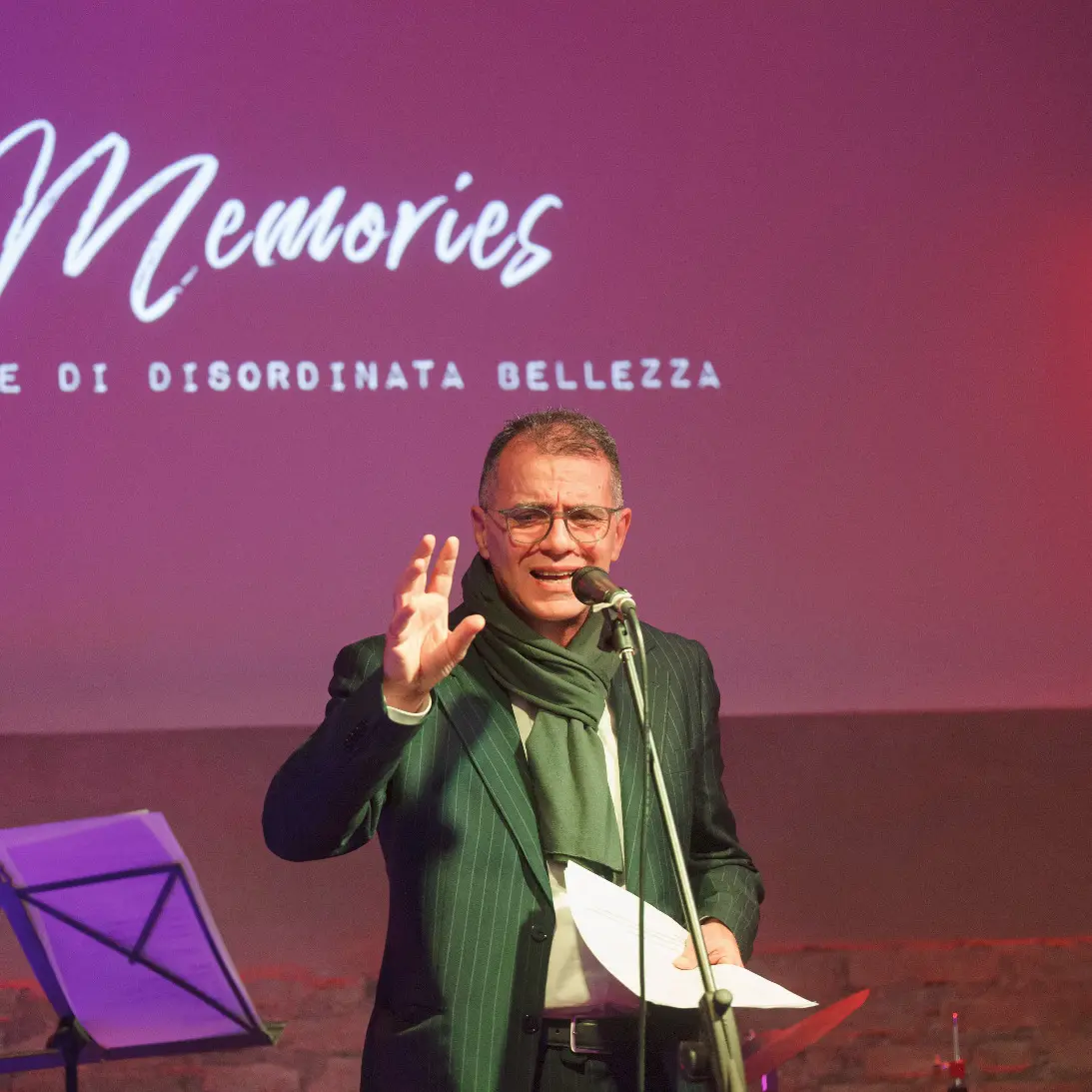 Reggio, sulla giostra delle emozioni con Giusva Branca: al Cartoline Club alla riscoperta di Ayrton Senna