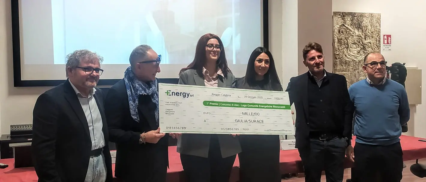 Studentessa dell'AbaRC vince il concorso di idee \"Logo Cer\"